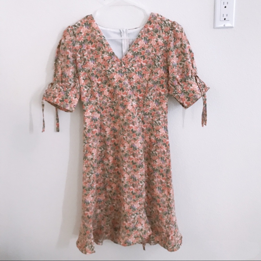 New Ditsy Floral Mini Dress